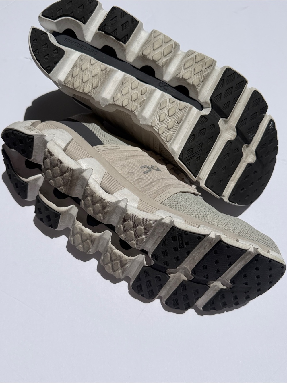 ON Cloudswift Gray Sneakers Mens Size 9 - Picture 7 of 9